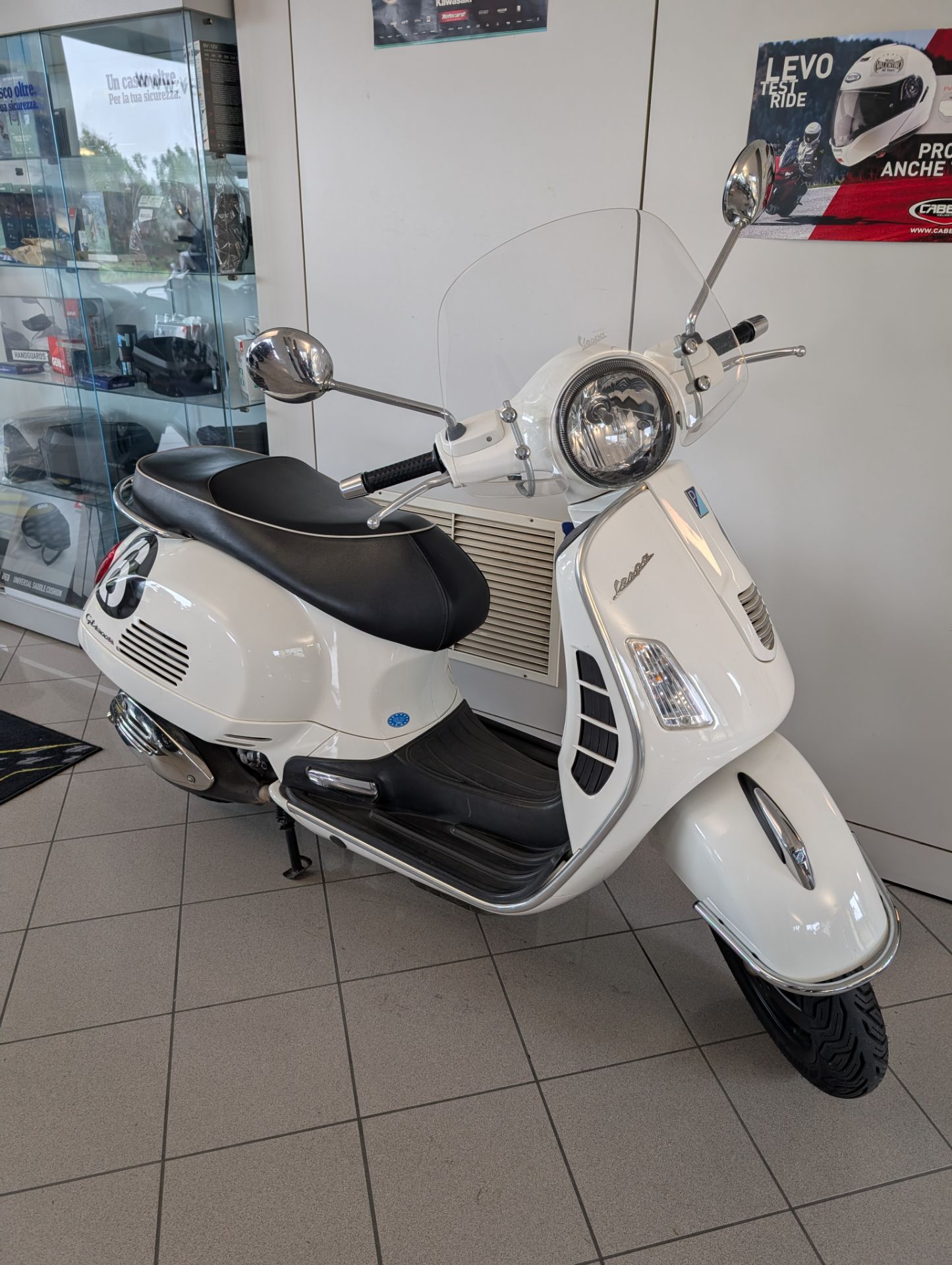 Vespa GTS 300 Super (2008 – 16)