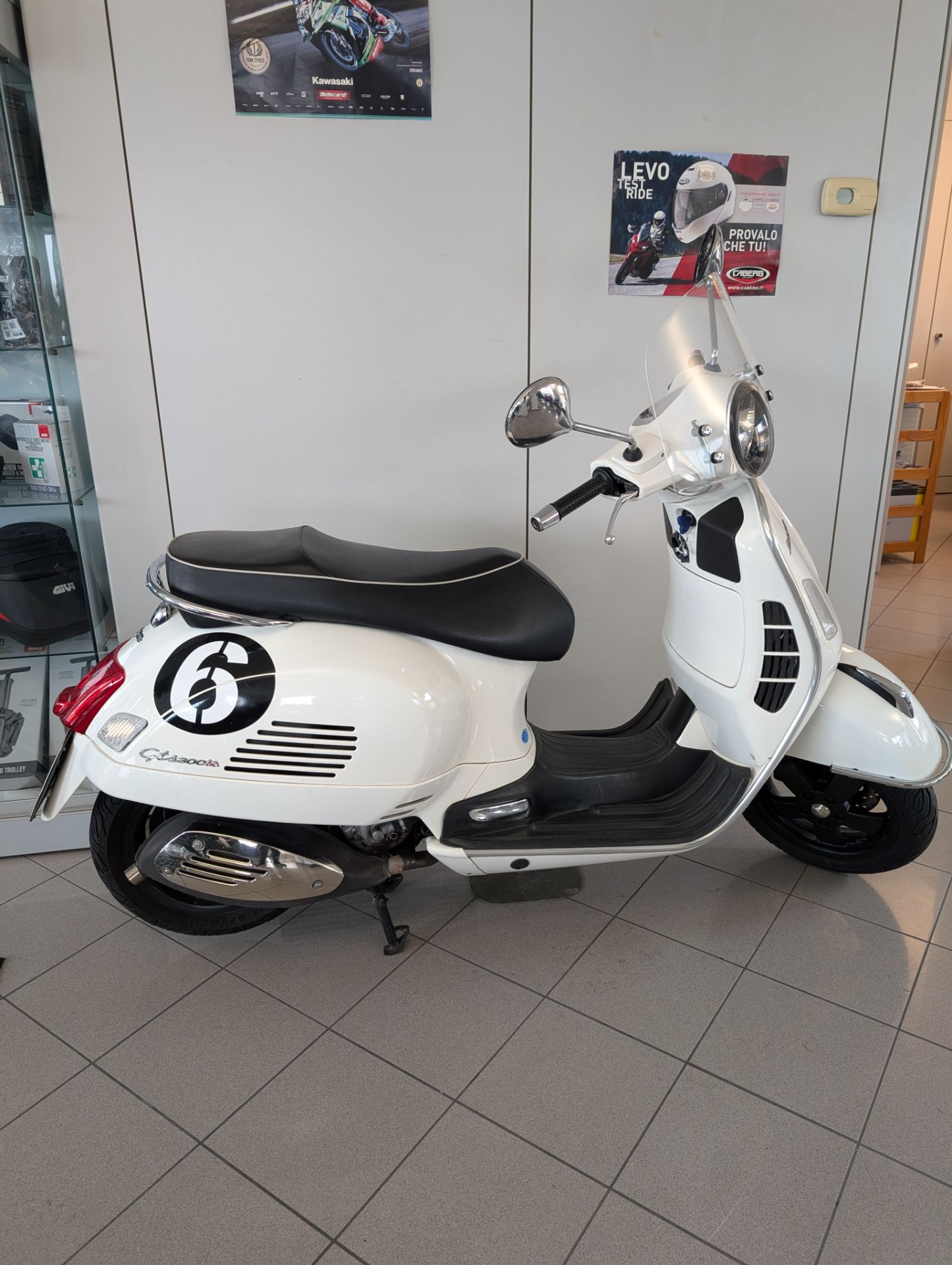 Vespa GTS 300 Super (2008 – 16)